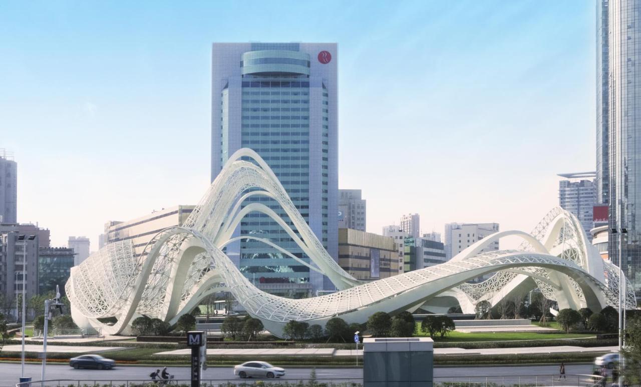 Ramada Plaza Optics Valley Hotel Wuhan Exterior foto